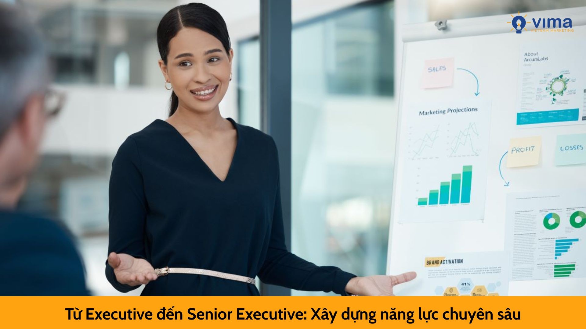 Từ Executive đến Senior Executive: Xây dựng năng lực chuyên sâu